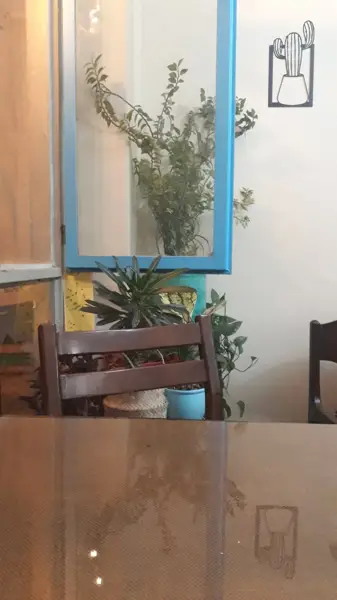  کافه پنجره