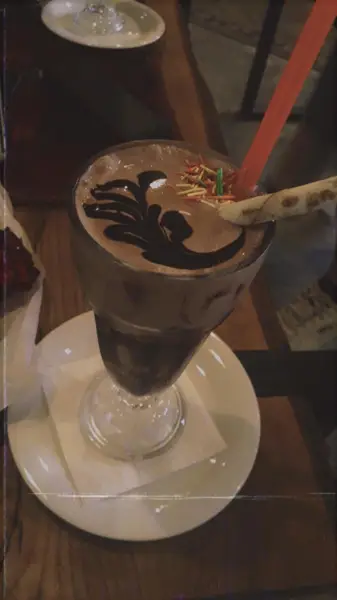  Hast Cafe