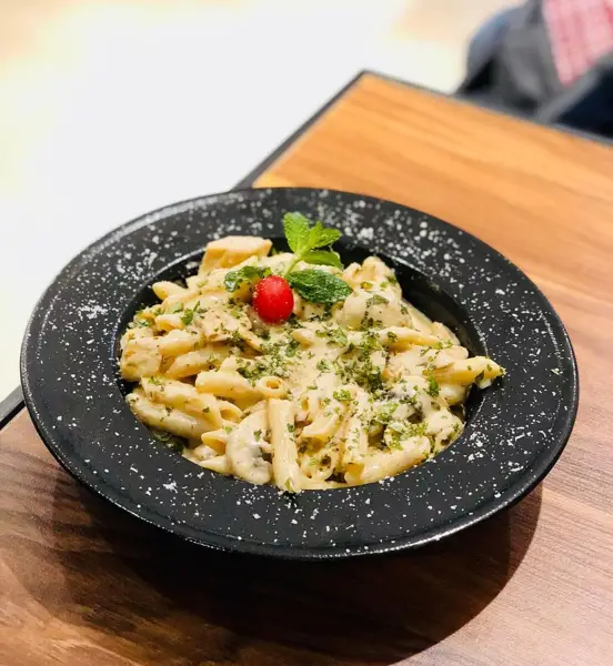  zhivar cafe restaurant