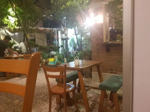 کافه رستوران عتیق