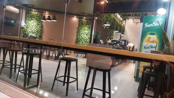  Cafe Animo