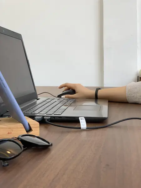 فضای کار اختصاصی صندلی اشتراکی