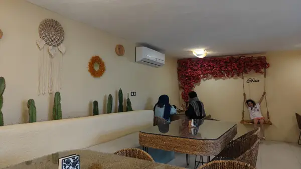  کافه هیرا
