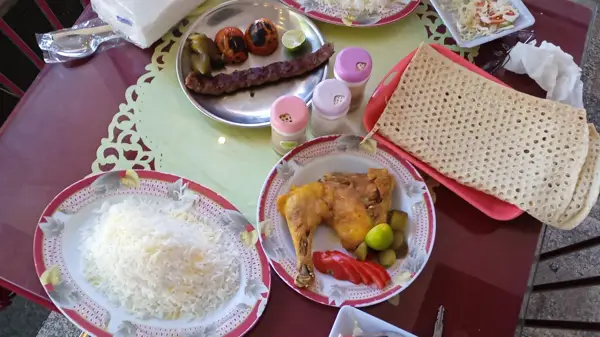رستوران گلهاو سرویس بهداشتی