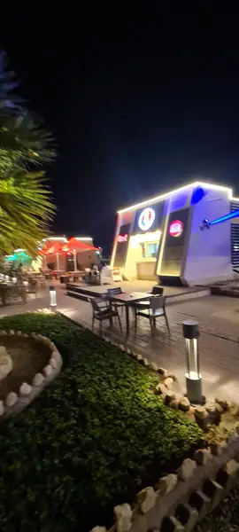 رستوران رد مارین