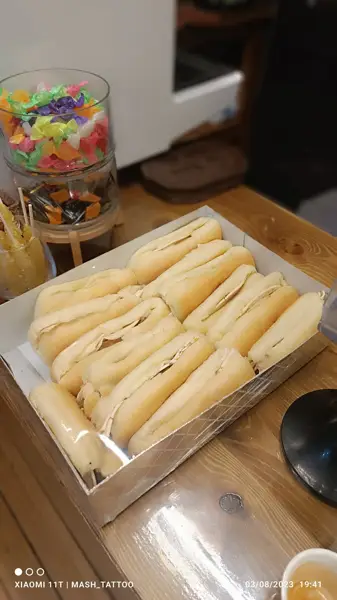  کافه مانا