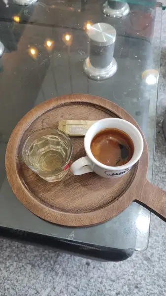 کافه پاتوق