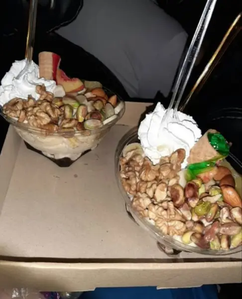  کافه بستنی فانوس *گنجی*