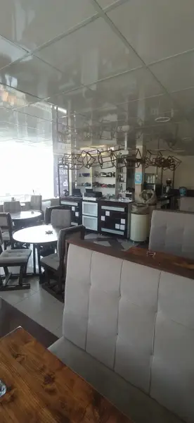 قهوهسرا و صبحانهسرا طهرون