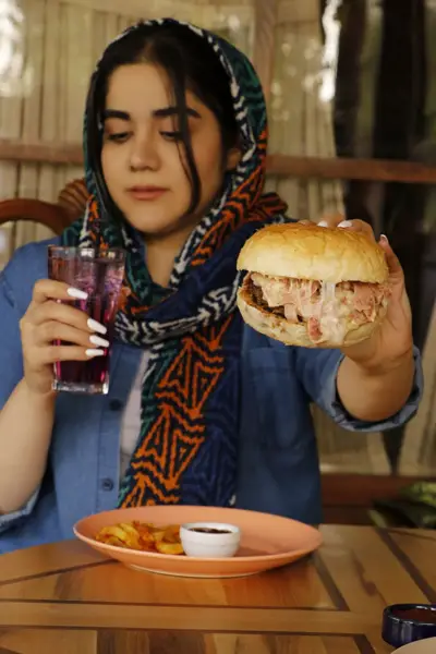  کافه چارچوب