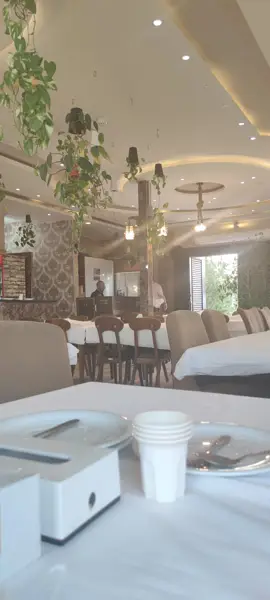  رستوران شاندیز سرسبز