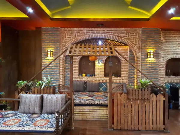  کافه رستوران تی شی نی