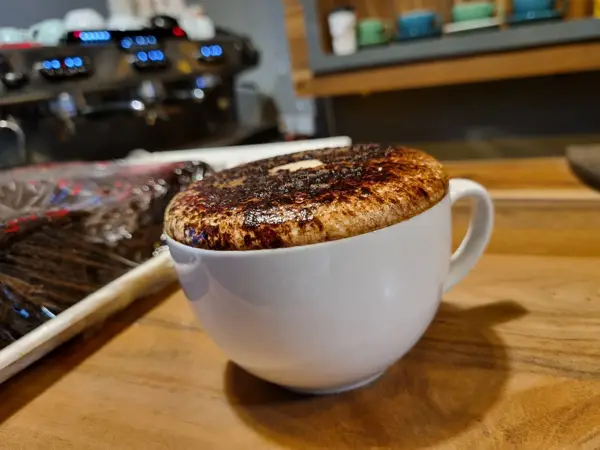 Cafe Kambiz