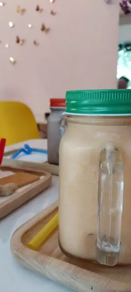  کافی شاپ رنگین کمان