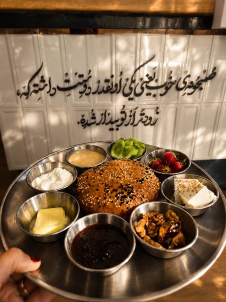  کافه گاو 