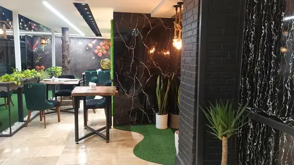  کافه رستوران زعفرون طلا