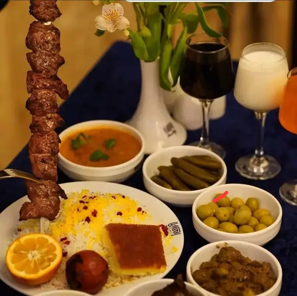  رستوران شب چراغ