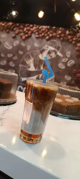 کافی شاپ عقیق