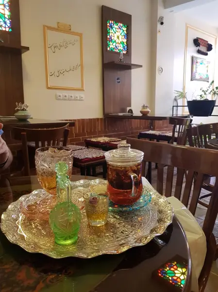 کافه گالری صراحی