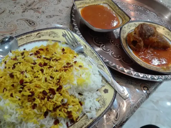  کافه سنتی باغ بهشت