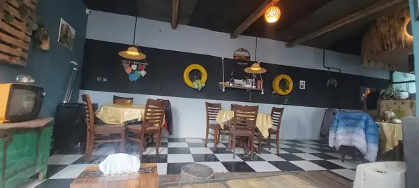  We Café