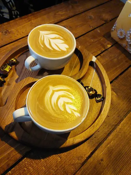 Cafe Kambiz
