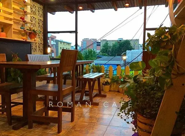 Café Roman / کافه رمان