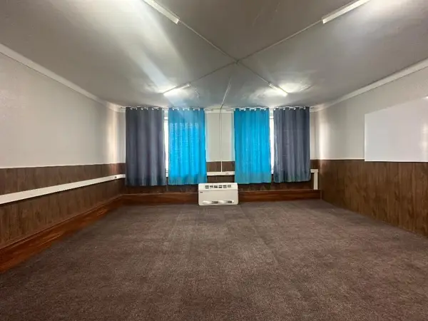 (office)