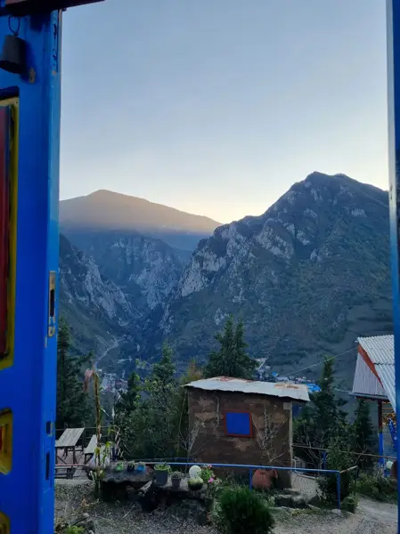  کافه رستوران آهیل اشکور