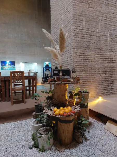  کافه وکیل آب انبار
