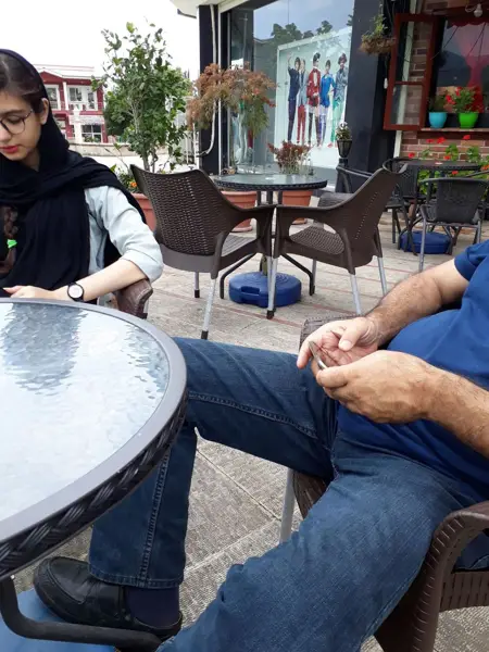 کافه ساعت ۲۵