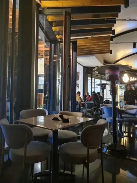  Ola cafe-کافه اولا