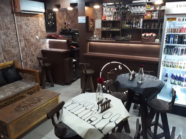  Cafe Adrin