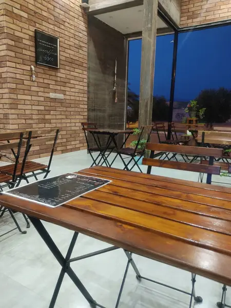  کافه مکث Max Cafe