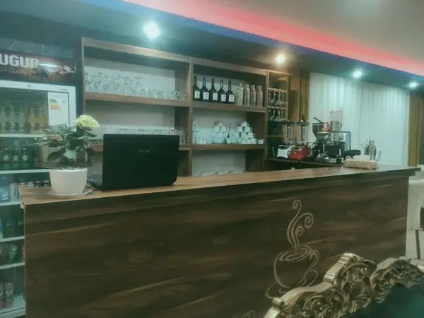  کافه باغ یمیش