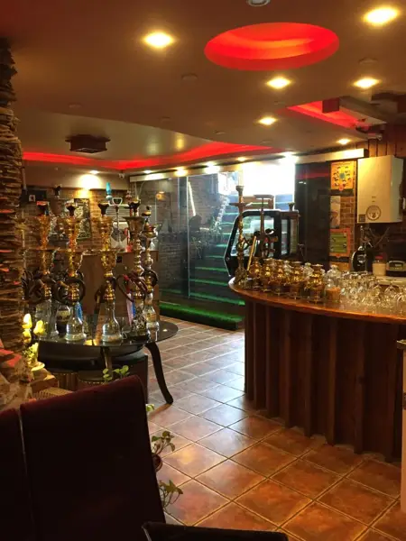  کافه گندم طلایی