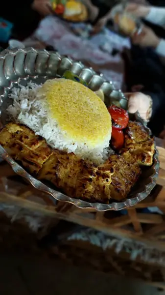  كافه رستوران ايچيبو