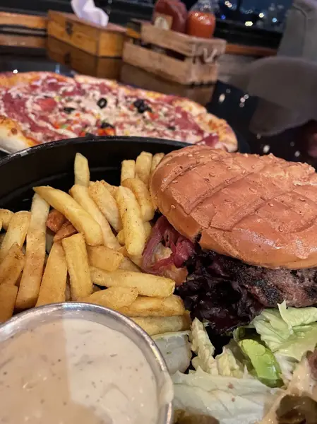  Chalet cafe