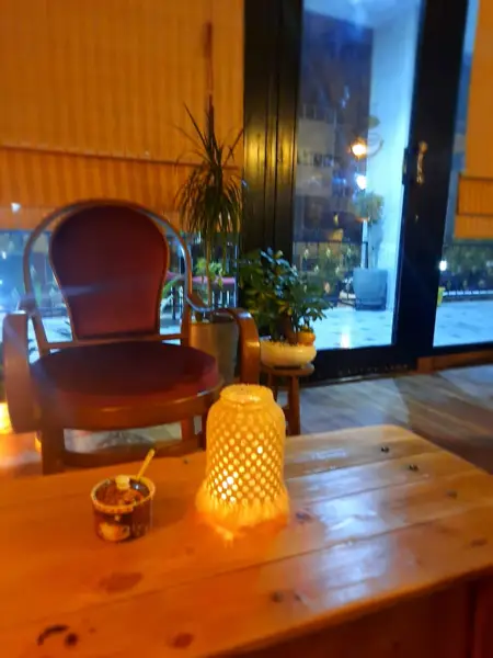  Cafe Fereshte