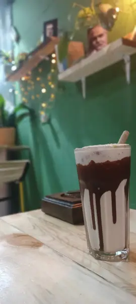  کافه آلفرد