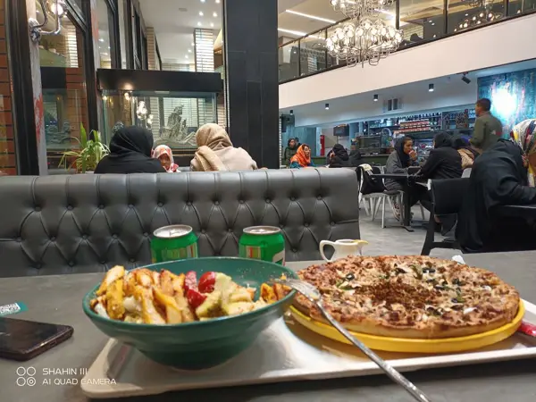  کافی شاپ توت فرنگی