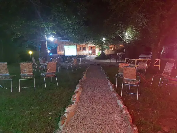  کافه رستوران بام کشپل