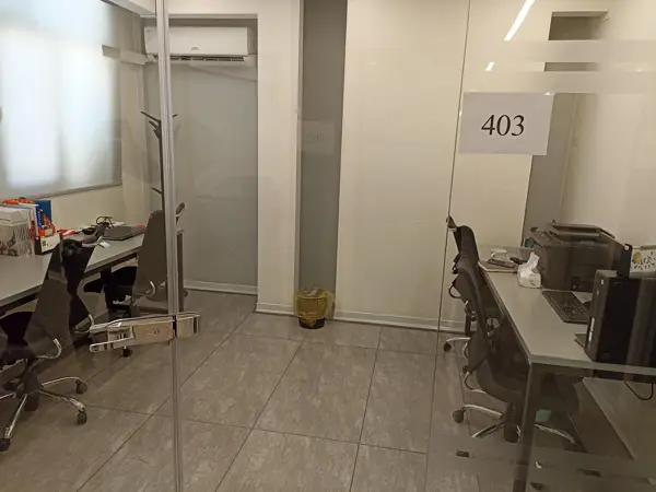404
