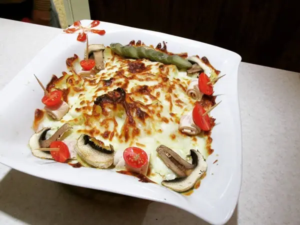  Cafe Shaparak