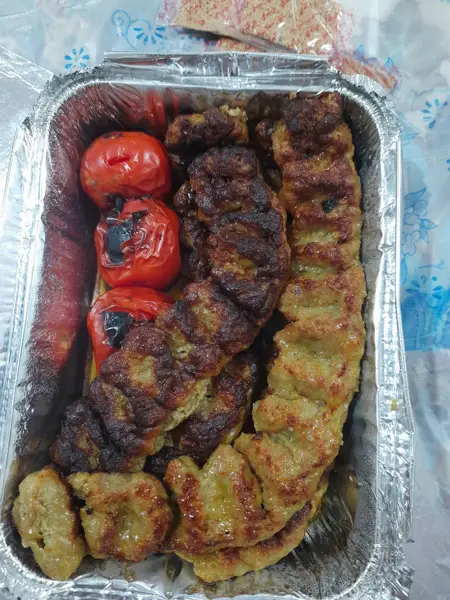  رستوران توحید