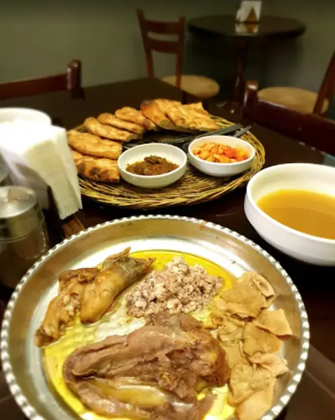  7Khan Cafe Restaurant