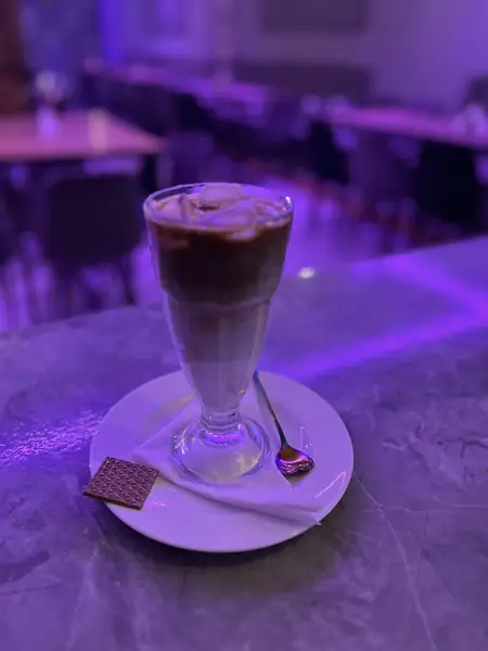 کافه مون