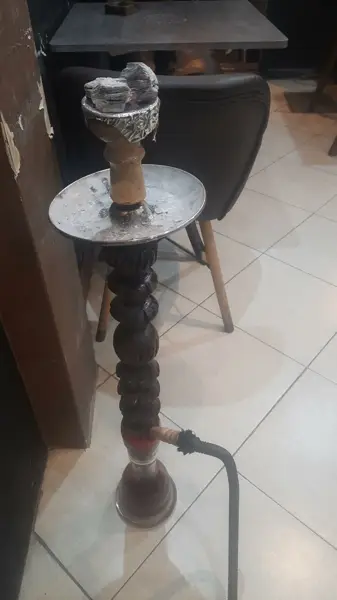  Bir cafe