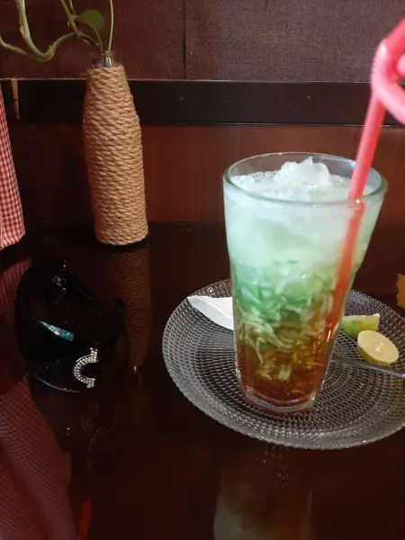  Feel Cafe