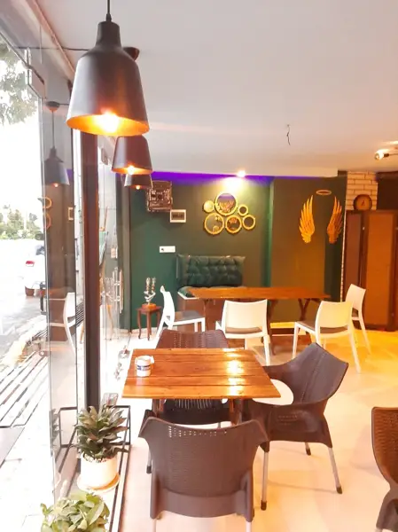 Cozy Cafe